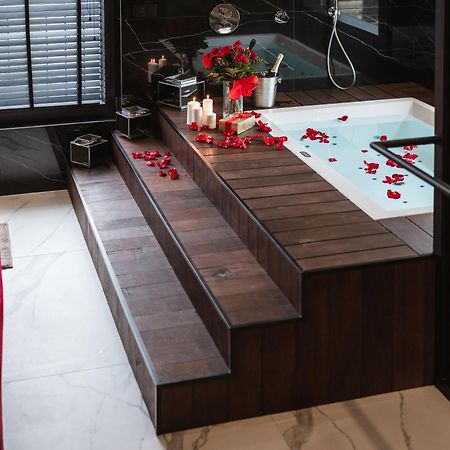 דירות Art Penthouse With Jacuzzi - Krakow Center מראה חיצוני תמונה