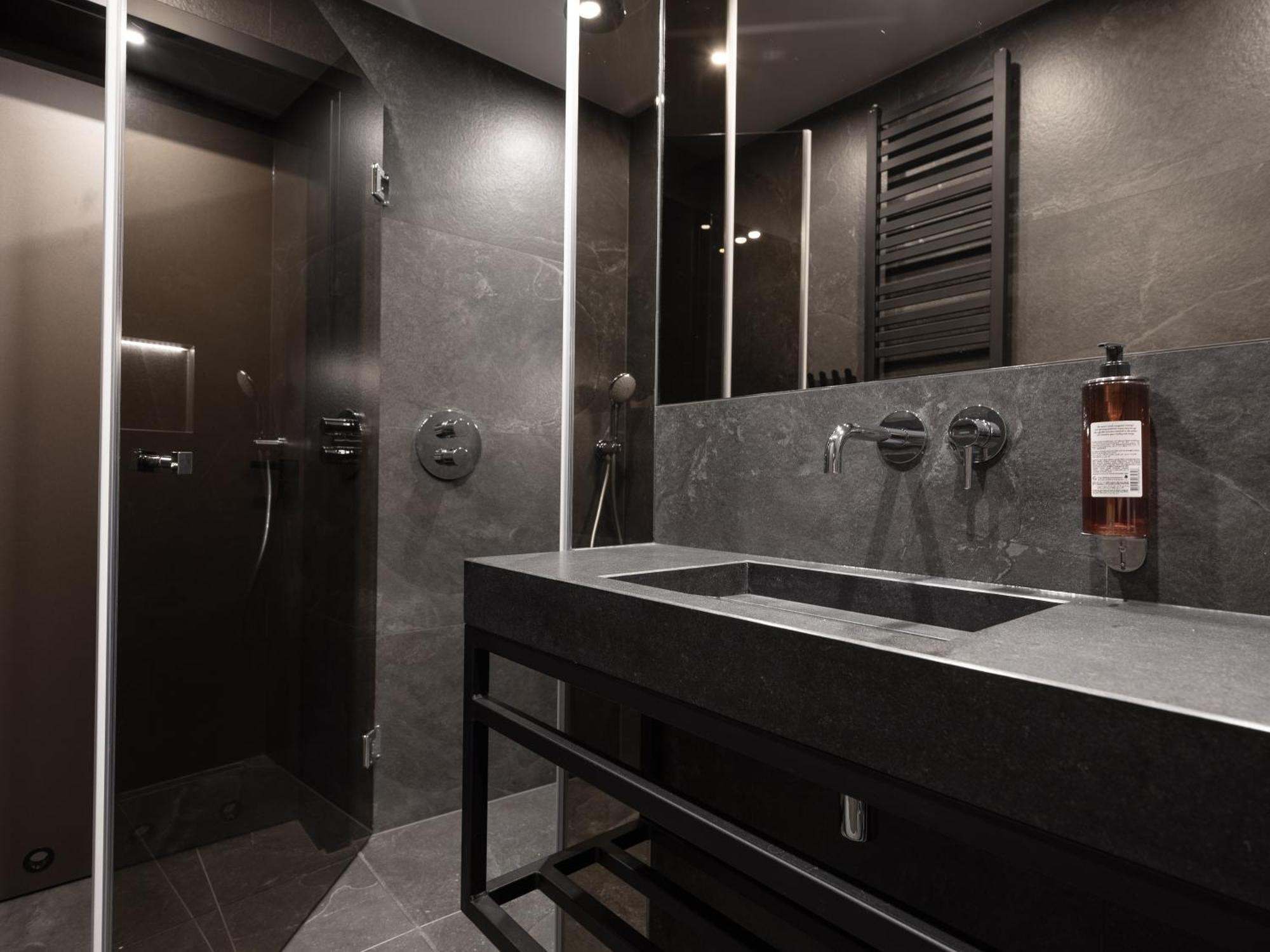 דירות Art Penthouse With Jacuzzi - Krakow Center מראה חיצוני תמונה
